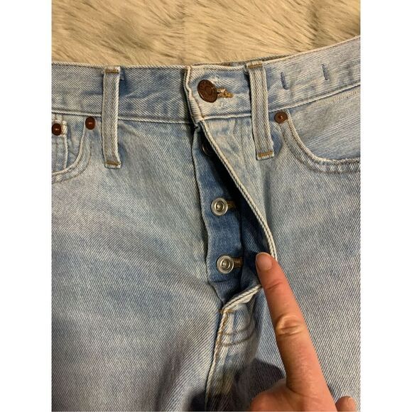 Madewell Curvy Relaxed Denim Shorts in Cedarcroft Wash Woman's Size 25 - Picture 10 of 10